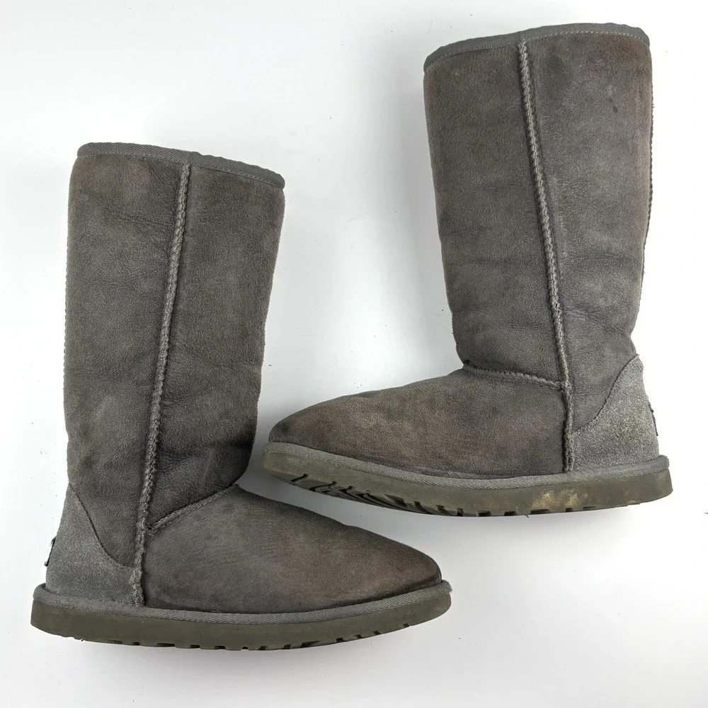 UGG Classic Tall Boot Women 7 Grey Good Suede Shearling 5815 Cozy Sheepskin